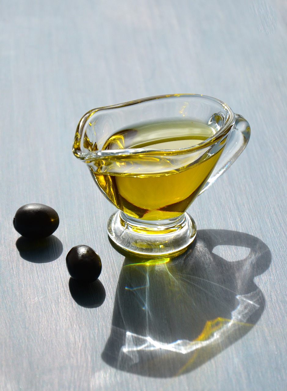Jakie produkty powinna mieć osoba, która chce się zdrowo odżywiać? Extra virgine – Grecka oliwa z oliwek sklep internetowy